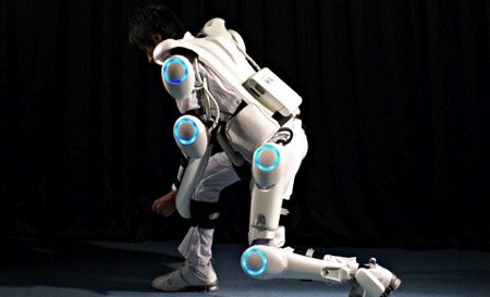 hal-suit
